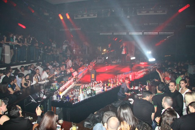 Eller Van Buuren & Chris Jones